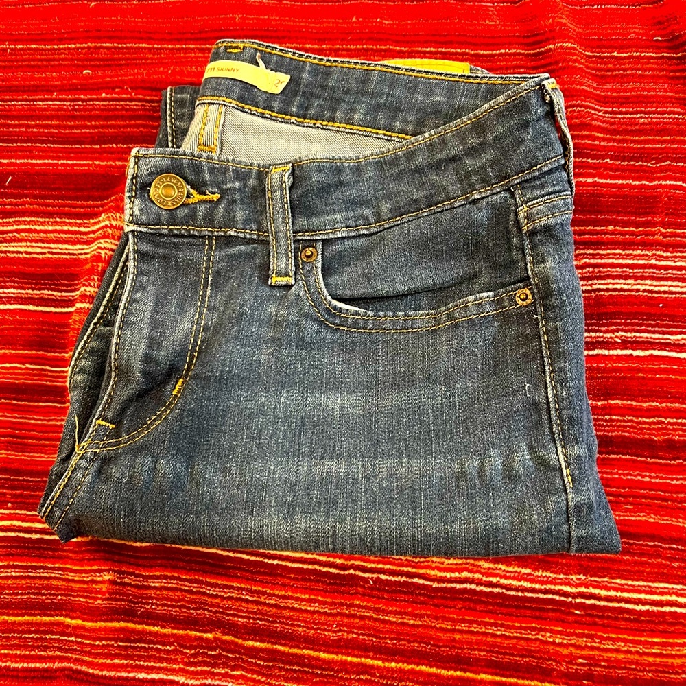 LEVIS 711 Skinny Jeans ✨